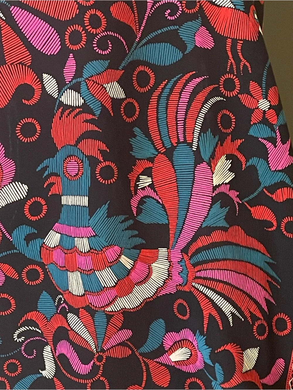 Gorg Vintage Valentino Silk Scarf 30 In Sq Excellent Condition